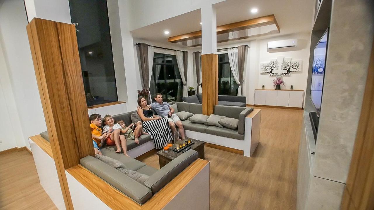 Happy Family Villa Phuket Exterior photo